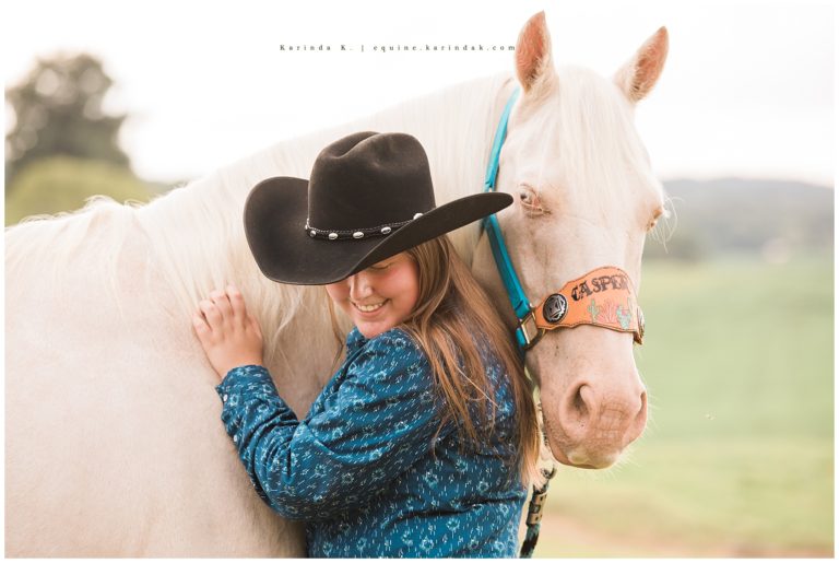Kentucky Equine Photographer | Casper & Elena Outdoor Portraits
